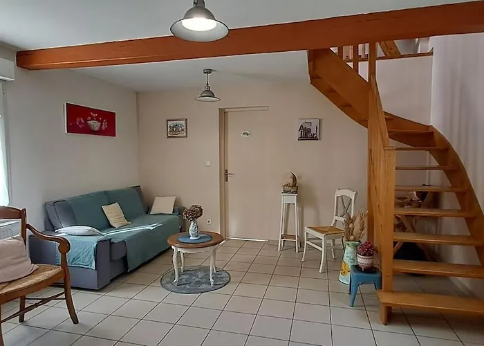 Maison Avec Cour Fermee Holiday home *